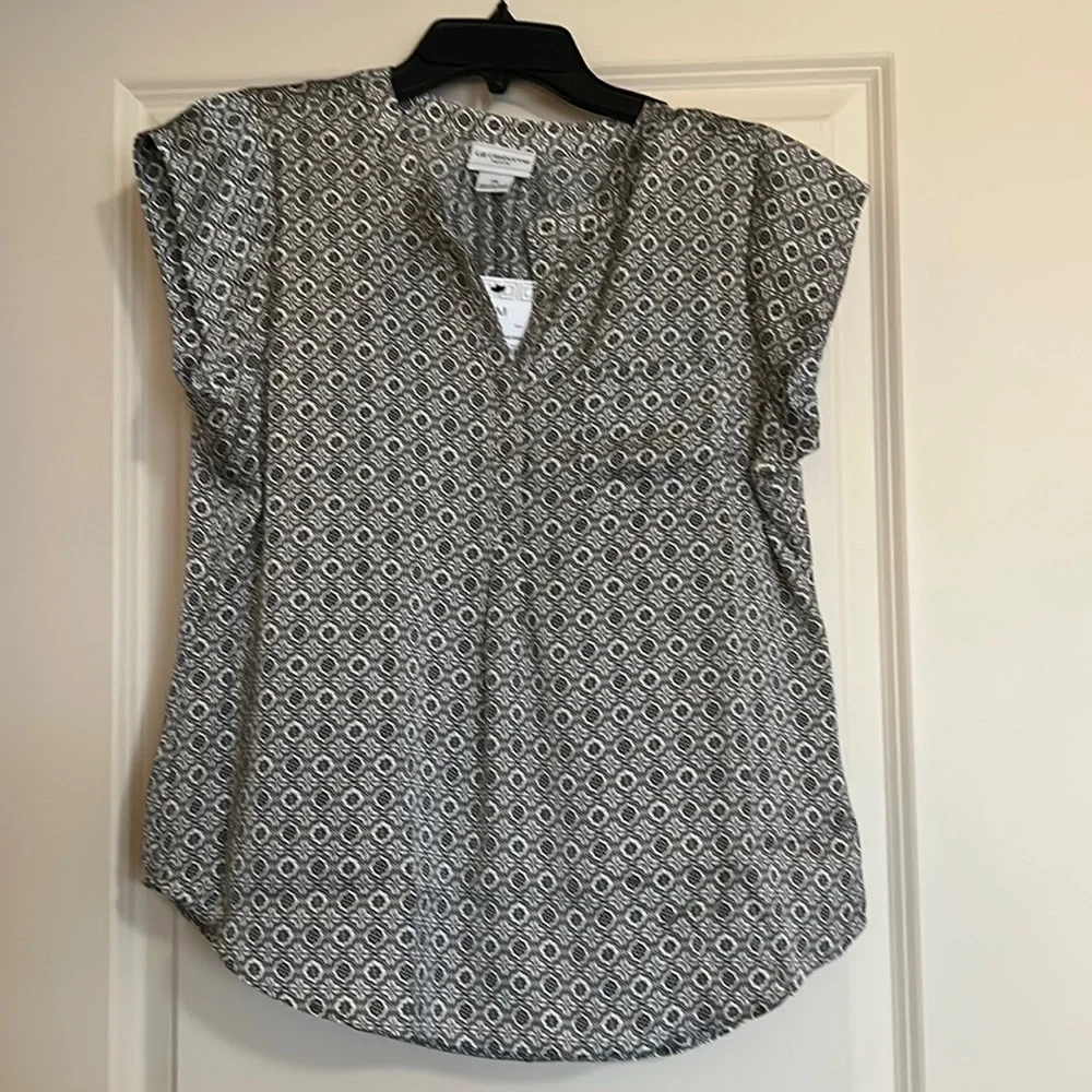 Liz Claiborne Petite Top - Picture 1 of 4